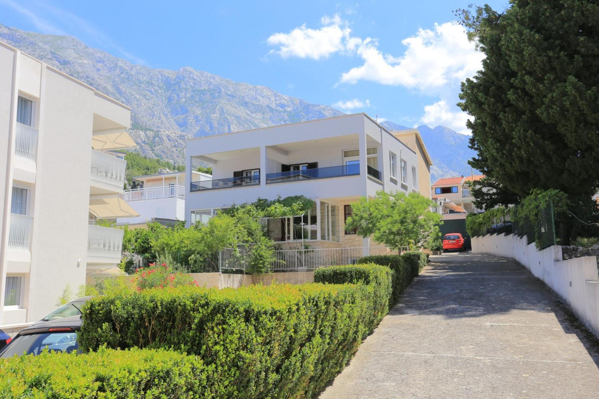 Apartments With A Parking Space Baska Voda, Makarska - 6773 Exterior photo